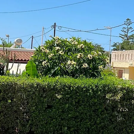 Olga's Front Yard Apartment Chania (Crete)