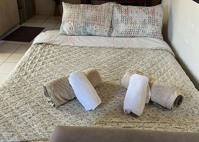 Olga's Front Yard Διαμέρισμα *