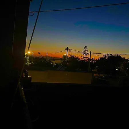 Olga's Front Yard * Hanya